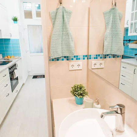 Vintage In The Center